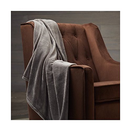 Amazon Basics - Manta Snuggle, hecha de suave felpa - 168 x 229cm - Gris