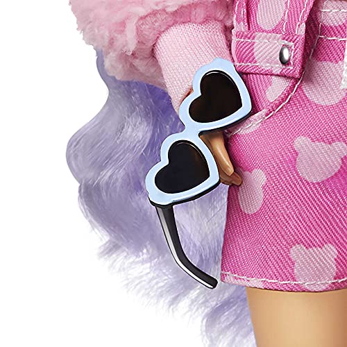 Barbie Extra Muñeca articulada con pelo púrpura, accesorios de moda y mascota(Mattel GXF08)