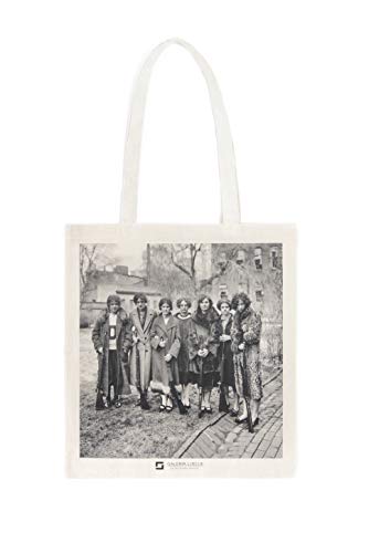 Galeria LueLue Bolsa de algodón orgánico, hecha a mano, Eco – Mujer con rifles, foto vintage, escuela de tiro