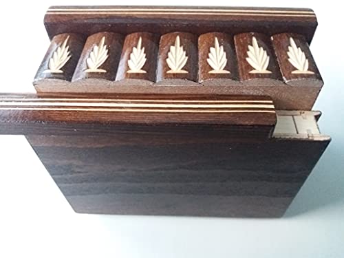 Preciosa caja mágica de madera tallada; caja rompecabezas, con compartimento secreto; caja con truco hecha a mano.
