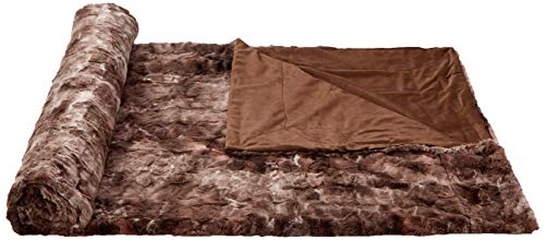 Amazon Basics - Manta de piel sintética, 150 x 200 cm, color marrón