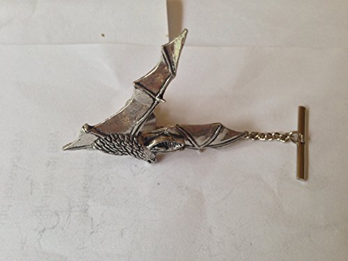 C19 - Pin de corbata de murciélago con cadena de peltre inglés hecho a mano en sheffield