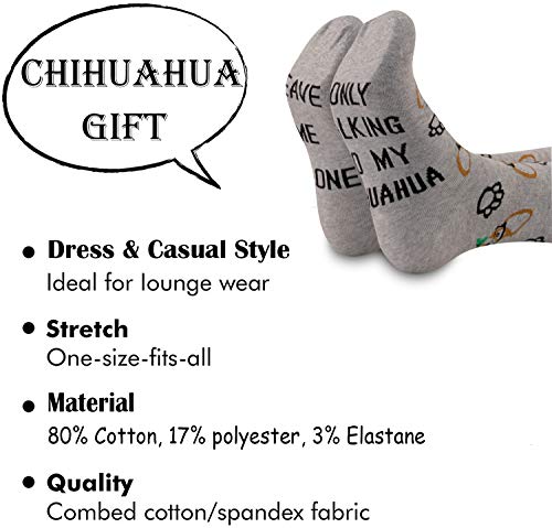 Calcetines para amantes de mascotas de Chihuahua, con texto en inglés "Leave Me Alone Only Talking To My Chihuahua Today"