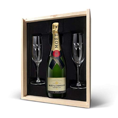 Champaña Moët & Chandon Brut personalizada con copas grabadas con nombres - una botella de champagne 0.75L