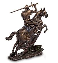 Figura de Resina bronceada Caballero a Caballo Mide 28 cm de Alto