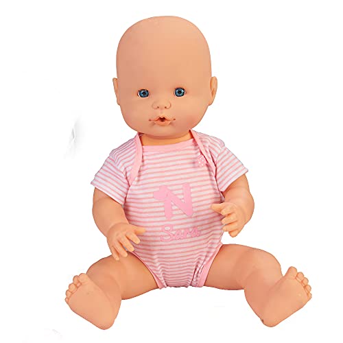 Nenuco - Sara, muñeca 11 funciones interactivas: cierra los ojos, come papilla, bebe biberón, hace babitas, pipí en orinal, popó en pañal, llora, se baña, se mueve y huele a bebé. FAMOSA (700015154)