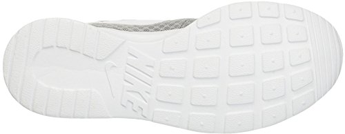 Nike Tanjun, Zapatillas de Running para Mujer, Gris (Wolf Grey/White), 36 EU