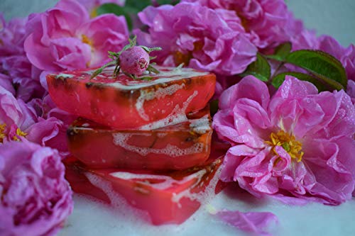 ROSE Pastillas de jabón natural hechas a mano con agua de rosas, aceite de coco, glicerina vegetal, Barras de jabón calmantes, limpiadoras e hidratantes para pieles secas y sensibles, 3x60g
