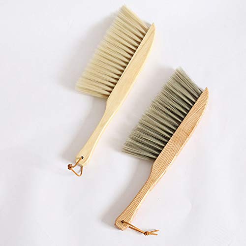 Warooma Cepillo pequeño para polvo con mango de madera, cepillo de limpieza de pelo suave para sábanas, ropa, sofá, alfombra (amarillo claro)