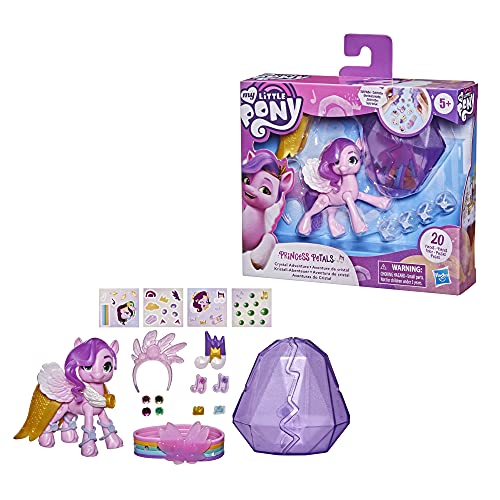 My Little Pony: A New Generation - Princesa Petals Aventura de Cristal - Poni Rosada de 7,5 cm con Accesorios Sorpresa, Pulsera de la Amistad