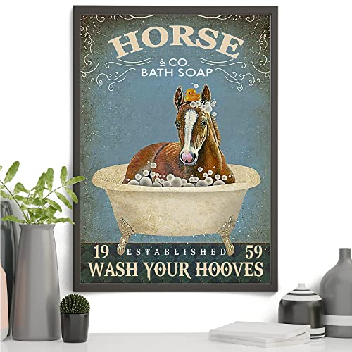 Póster de lona con burbujas de jabón de baño de caballo, arte en lienzo de razas de caballos del mundo, póster de caballo en la bañera, con impresión de pato amarillo, sin marco, 24 x 36 pulgadas