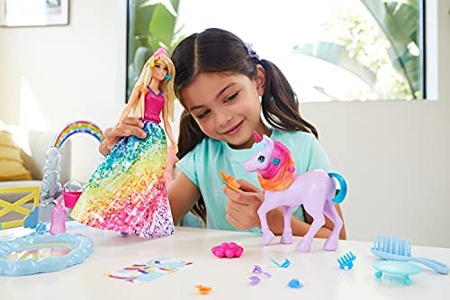 Barbie Dreamtopía Muñeca con unicornio y accesorios para peinar y de juguete (Mattel GTG01)