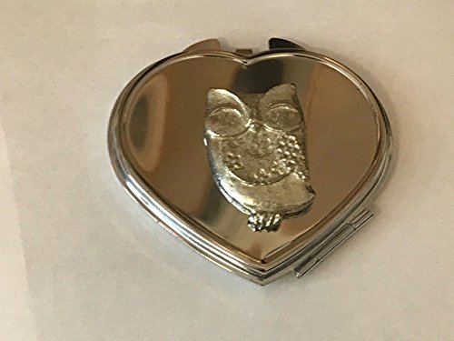 Espejo compacto con forma de corazón TG122 hecho de peltre inglés sobre peltre en forma de corazón, cromado publicado por US Gifts for all 2016 from Derbyshire UK
