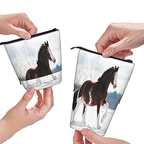 Estuche telescópico para lápices ，Caballo Clydesdale corre al galope en un camp， Porta lápices de pie Estuche para lápices Estuche para papelería Estuche con cremallera Estuche para cosméticos.